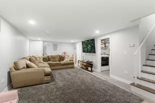 1013 Longaker Rd, Northbrook, IL 60062 - Photo 15