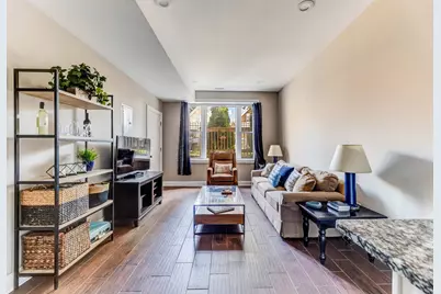 820 N Monticello Avenue, Chicago, IL 60651 - Photo 11