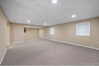 616 Briarwood Lane, Oswego, IL 60543 - Photo 21