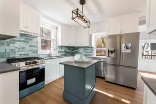 702 East Side Dr, Geneva, IL 60134 - Photo 3