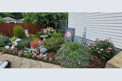 274 W Sheffield Street, Saint Anne, IL 60964 - Photo 23