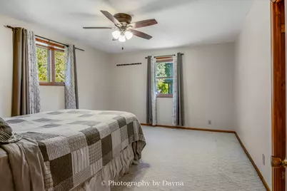 274 W Sheffield Street, Saint Anne, IL 60964 - Photo 9