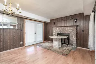 1822 W Catalpa Ln, Mount Prospect, IL 60056 - Photo 17