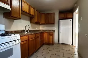 739 Walnut St, Waukegan, IL 60085 - Photo 3