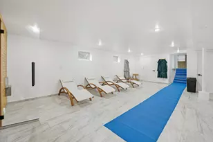 2401 Rohlwing Rd, Rolling Meadows, IL 60008 - Photo 15