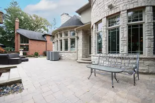 11226 Hiawatha Ln, Indian Head Park, IL 60525 - Photo 45