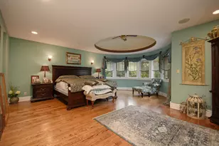 11226 Hiawatha Ln, Indian Head Park, IL 60525 - Photo 27