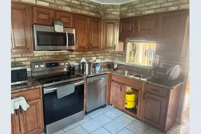 826 E 194th Street, Glenwood, IL 60425 - Photo 7