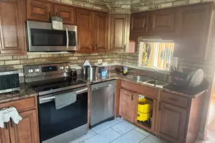 826 E 194th St, Glenwood, IL 60425 - Photo 7