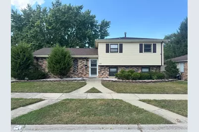 826 E 194th Street, Glenwood, IL 60425 - Photo 1