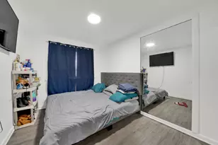 10730 S Ave G, Chicago, IL 60617 - Photo 17