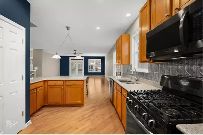 1870 Hampshire Drive, Hoffman Estates, IL 60192 - Photo 7