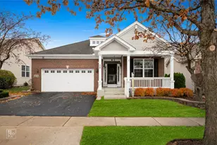 1870 Hampshire Dr, Hoffman Estates, IL 60192 - Photo 1