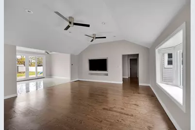 9059 Oneill Drive, Burr Ridge, IL 60527 - Photo 5