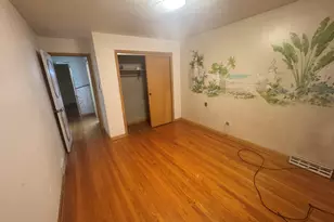 8900 S Prairie Ave, Chicago, IL 60619 - Photo 9