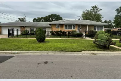 8900 S Prairie Avenue, Chicago, IL 60619 - Photo 1