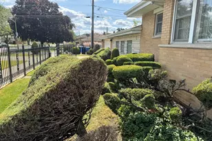 8900 S Prairie Ave, Chicago, IL 60619 - Photo 13