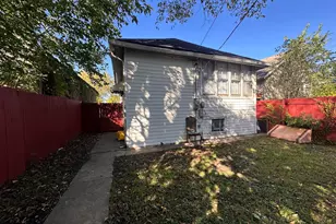 296 E 149th St, Harvey, IL 60426 - Photo 15