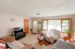 1600 E 1st St, Streator, IL 61364 - Photo 3