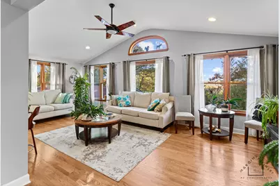 400 Crestview Road, Fox River Grove, IL 60021 - Photo 3