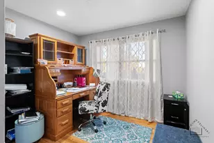 400 Crestview Rd, Fox River Grove, IL 60021 - Photo 9