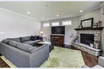 557 N Myrtle Avenue, Elmhurst, IL 60126 - Photo 11