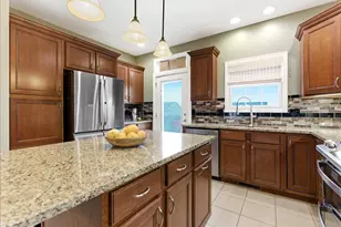 5101 Londonderry Rd, Bloomington, IL 61704 - Photo 9