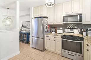 30 Arbordale Ct, Algonquin, IL 60102 - Photo 5