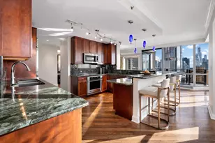 130 N Garland Ct, Chicago, IL 60602 - Photo 11