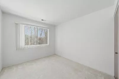 1220 Plum Tree Court #D2, Schaumburg, IL 60193 - Photo 17