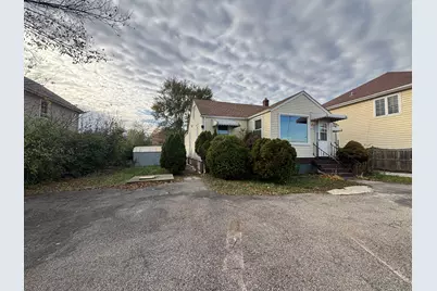 9326 Greenwood Avenue, Des Plaines, IL 60016 - Photo 3