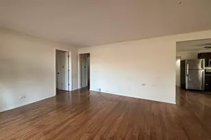 9326 Greenwood Ave, Des Plaines, IL 60016 - Photo 5