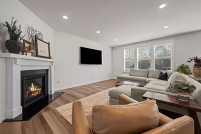 348 Branson Drive, Batavia, IL 60510 - Photo 7