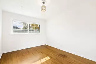 6742 N Monticello Ave N, Lincolnwood, IL 60712 - Photo 7