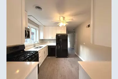 3126 W Jarlath Street, Chicago, IL 60645 - Photo 7