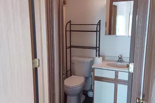 4314 W Shamrock Ln, McHenry, IL 60050 - Photo 11