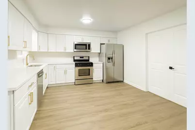 3032 W Vermont Avenue, Waukegan, IL 60087 - Photo 5