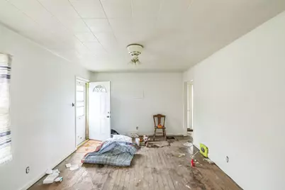 216 W Garfield Avenue, Decatur, IL 62526 - Photo 5