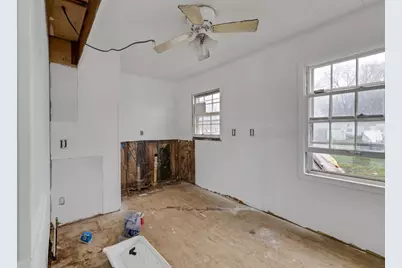 216 W Garfield Avenue, Decatur, IL 62526 - Photo 17