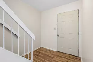 5775 Madrid Ct, Hanover Park, IL 60133 - Photo 7