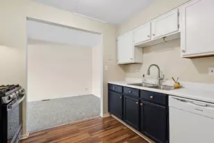 5775 Madrid Ct, Hanover Park, IL 60133 - Photo 13