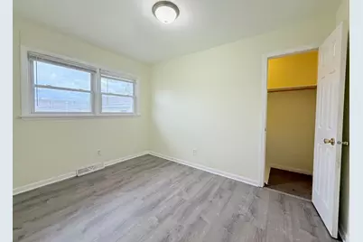 17511 Maple Avenue, Lansing, IL 60438 - Photo 5