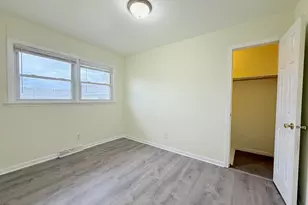 17511 Maple Ave, Lansing, IL 60438 - Photo 5