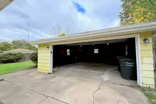 17511 Maple Ave, Lansing, IL 60438 - Photo 23