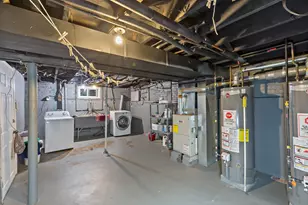 8122 S Kingston Ave, Chicago, IL 60617 - Photo 19