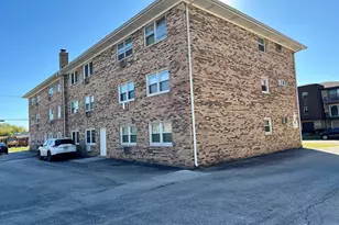 7008 O'Connell Dr, Chicago Ridge, IL 60415 - Photo 17