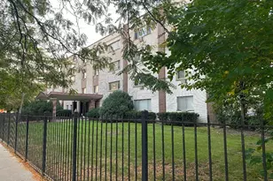 1415 W Pratt Blvd, Chicago, IL 60626 - Photo 3