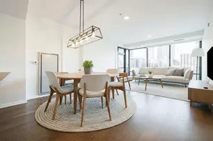 240 E Illinois St, Chicago, IL 60611 - Photo 15