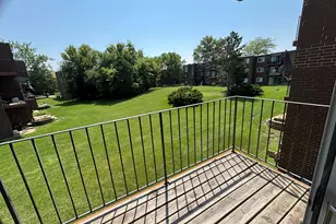 701 Spruce Ct, Vernon Hills, IL 60061 - Photo 11