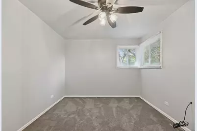 9556 S Bennett Avenue, Chicago, IL 60617 - Photo 9